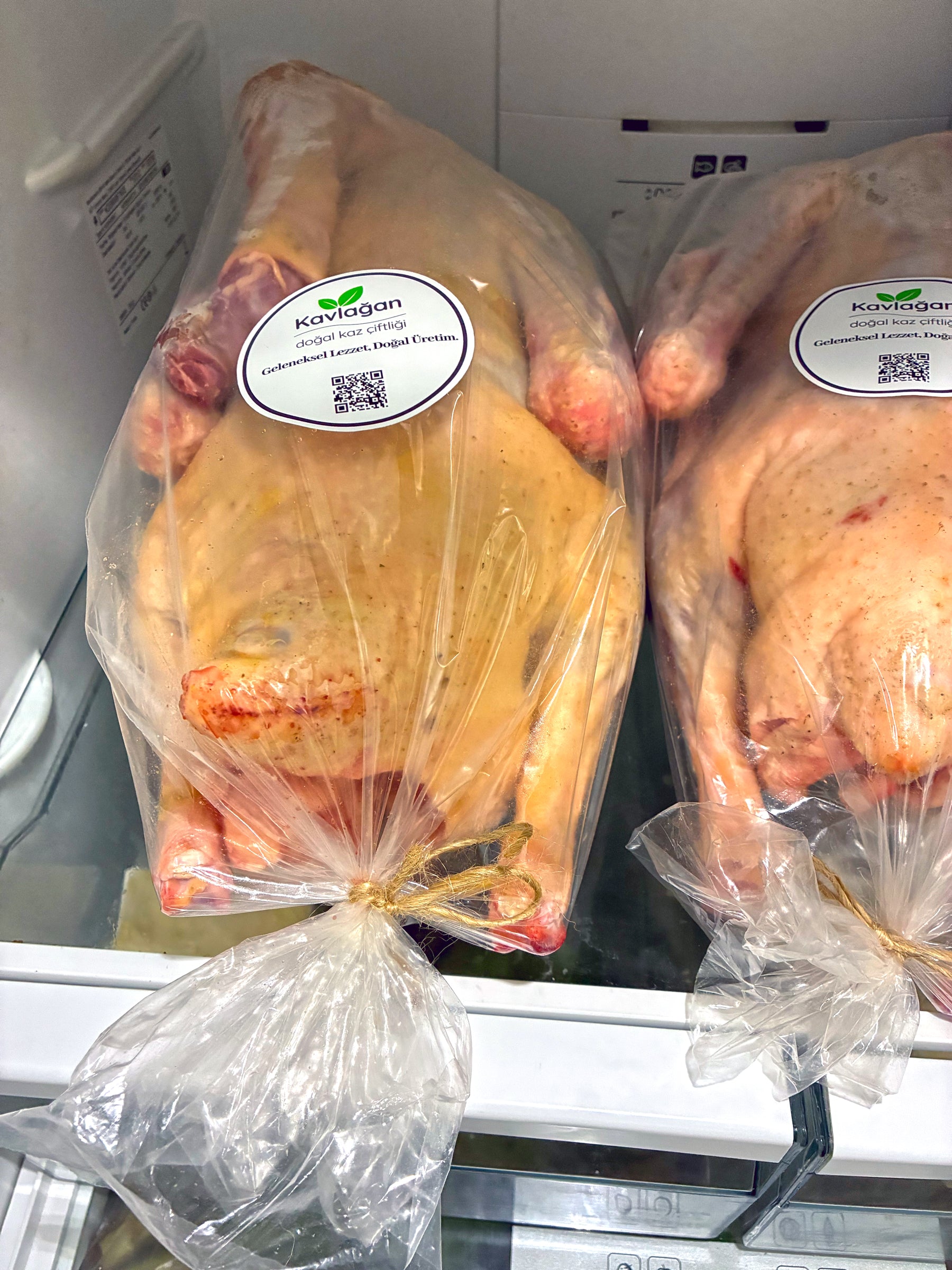 Doğal ve Taze Temizlenmiş Bütün Kaz (4 - 4.5 kg)